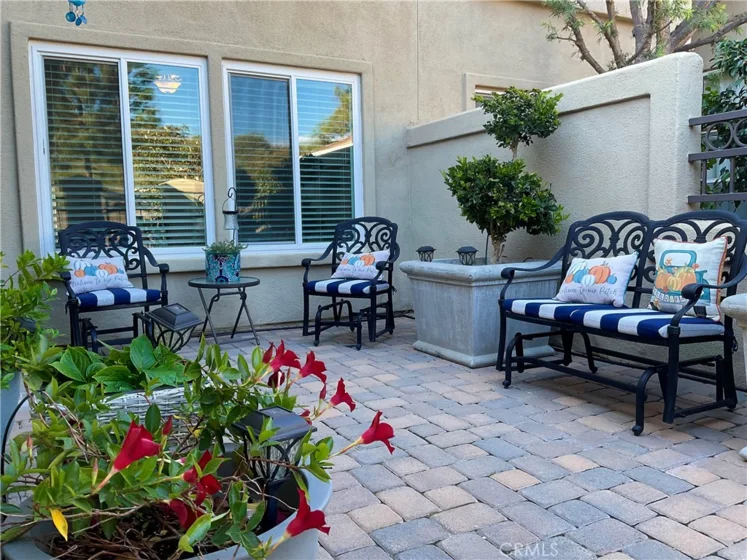 27585 Paseo Segovia photo 6