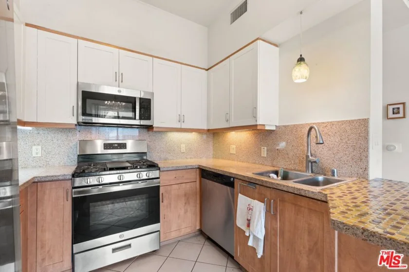 267 S San Pedro Street #623 photo 3