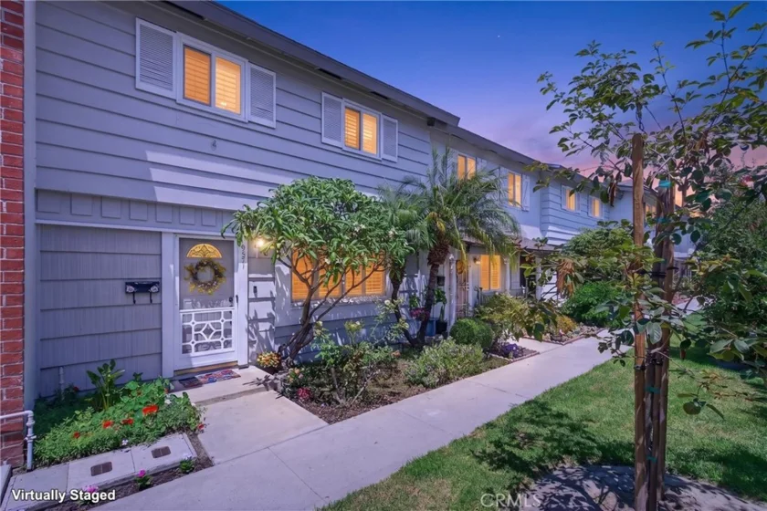 9571 Adams Avenue photo 1