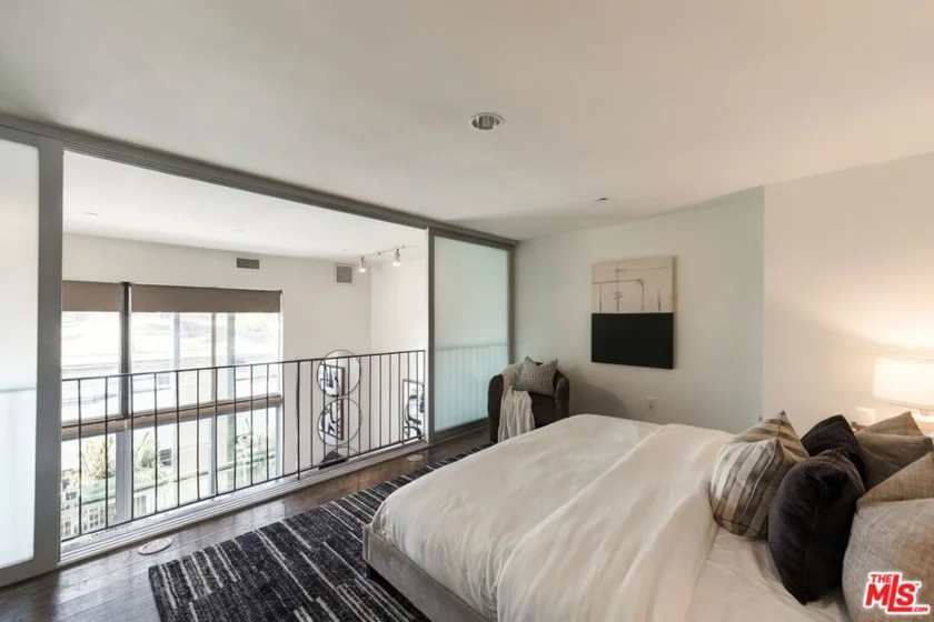 751 N Fairfax Avenue #2 photo 8