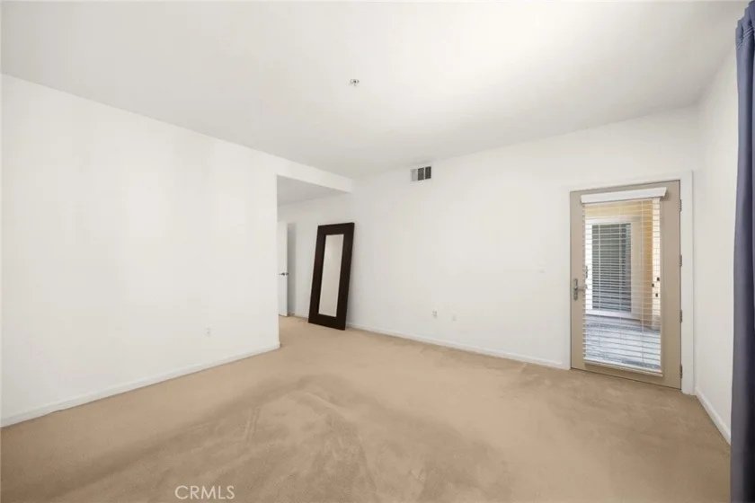 128 N Oak Knoll #206 photo 16
