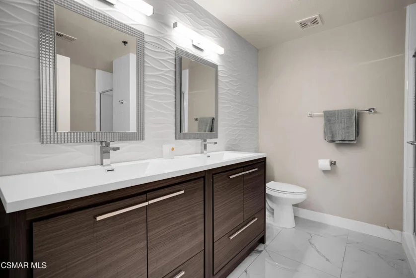 4348 Mammoth Avenue #203 photo 24