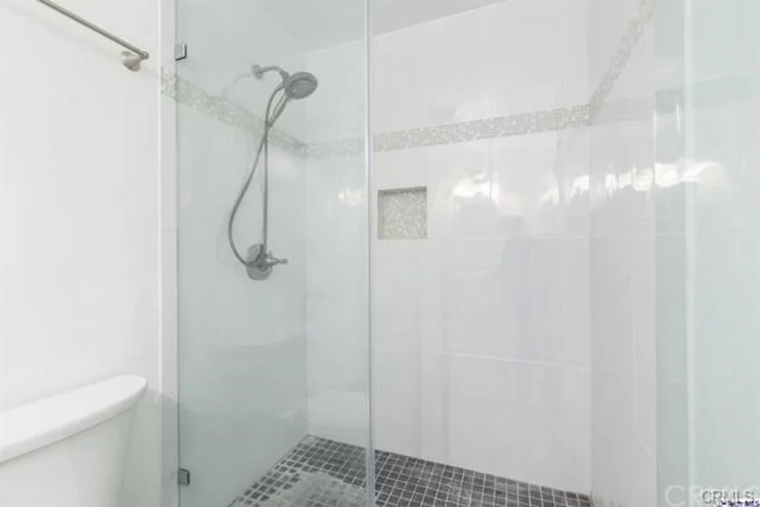 601 E Orange Grove #103 photo 11