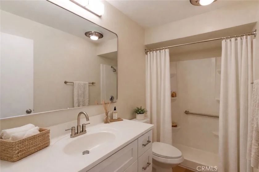 576 N Bellflower #116 photo 11