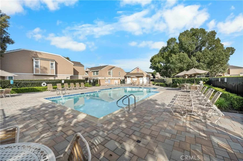 10452 W Briar Oaks photo 12