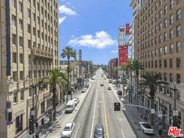6253 Hollywood Boulevard #903 photo 26