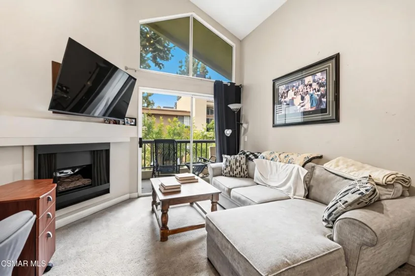 21400 Burbank Boulevard #306 photo 4