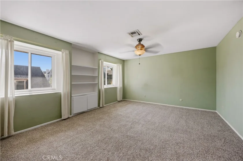 17943 Magnolia Boulevard #16 photo 24