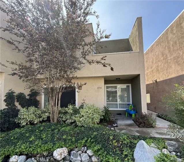 10746 Knott Avenue photo 2