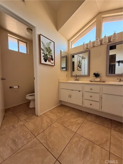 30612 Hollyberry Lane photo 15