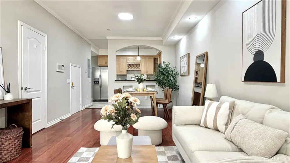 690 S Marengo Avenue #6 photo 6