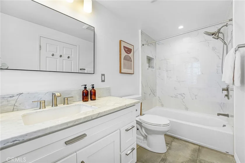 3568 Keystone Avenue #10 photo 16