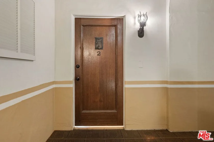 1345 N Hayworth Avenue #2 photo 30