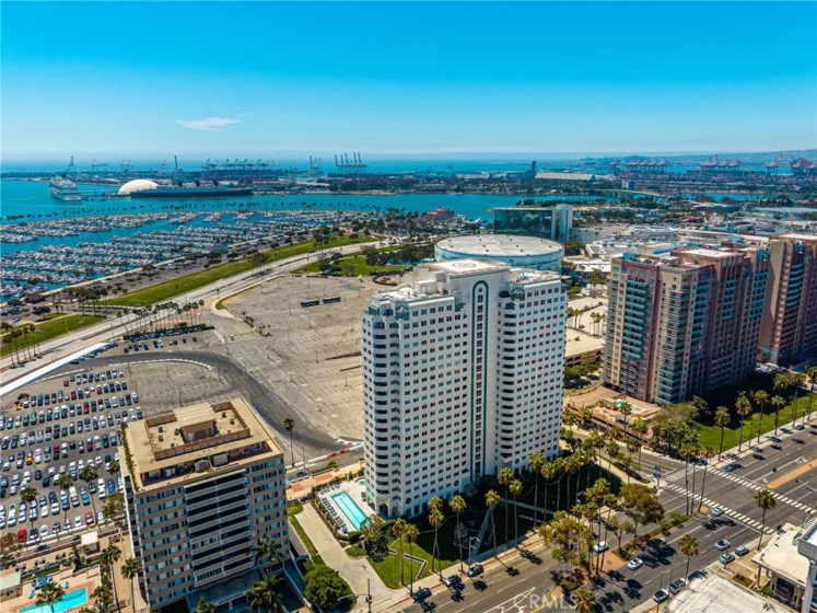 525 E Seaside #403 photo 39