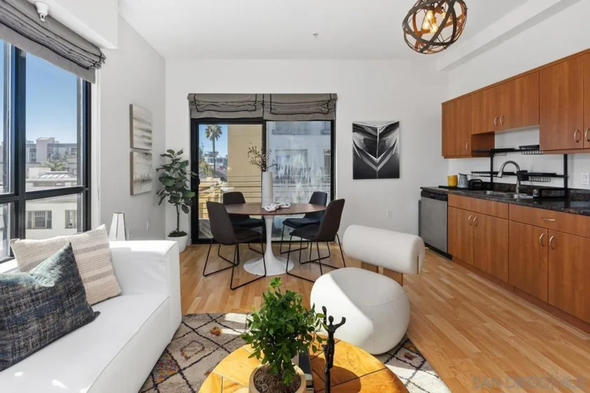 889 Date Street #447 photo 1
