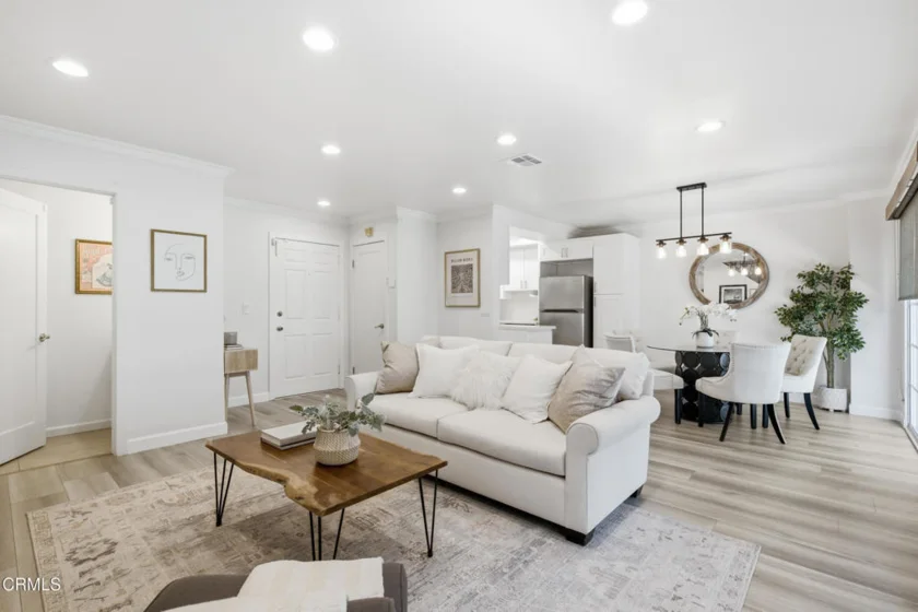 10274 Tujunga Canyon Boulevard #7 photo 1