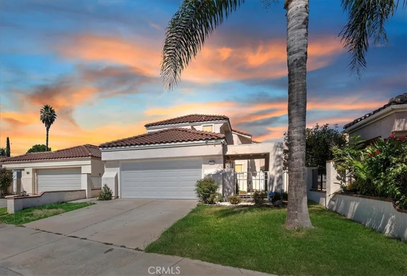 28550 Broadstone photo