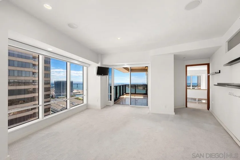 100 Harbor Drive #3504 photo 43