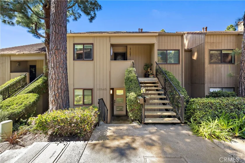 31545 E Nine Dr #37a photo 3