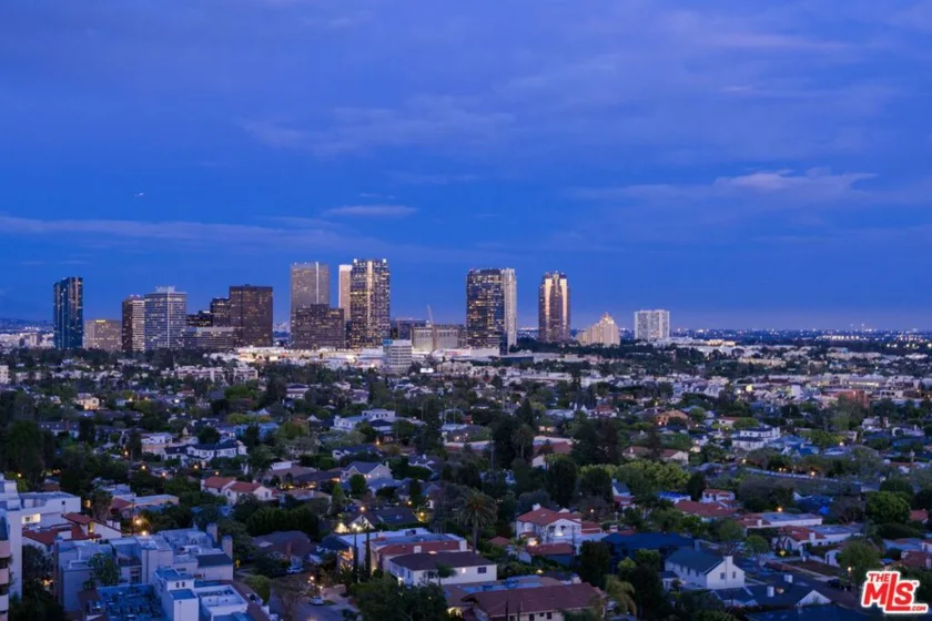10724 Wilshire Boulevard #1501 photo 31