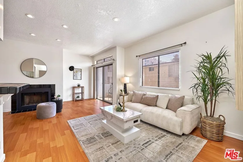 431 S Kingsley Drive #205 photo 12
