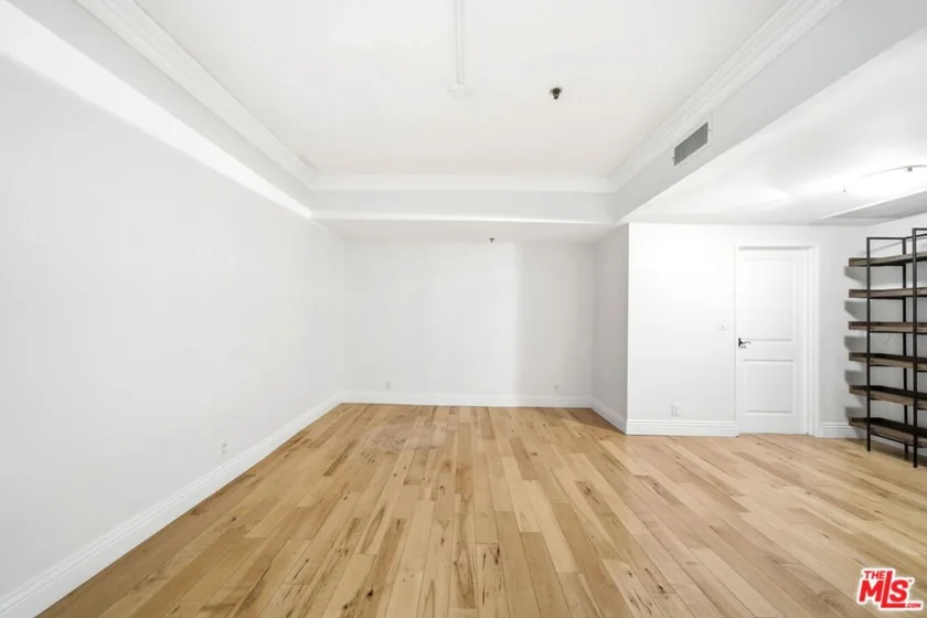 10660 Wilshire Boulevard #805 photo 30