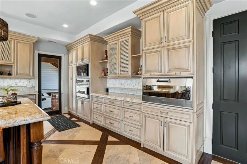 42580 Avenida Escala photo 22