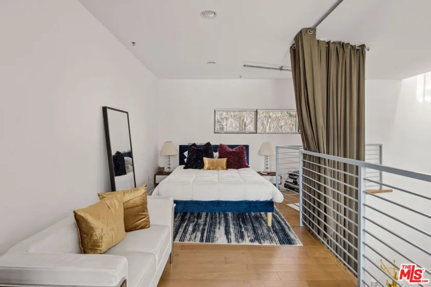 815 Hampton Drive #2 photo 14