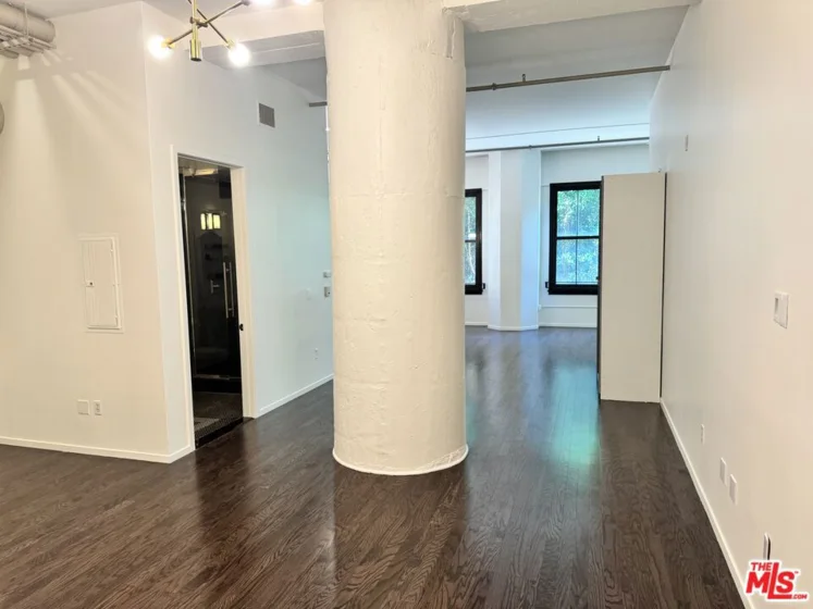 1645 N Vine Street #303 photo 16