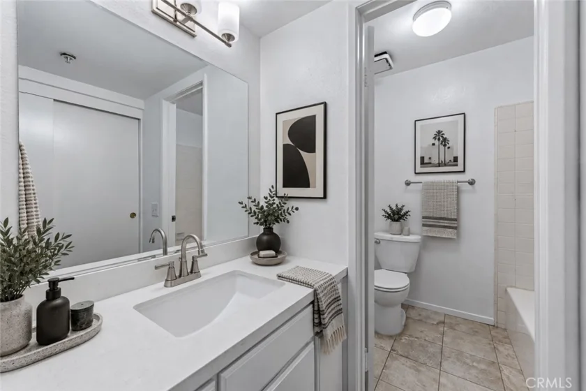 1052 Seco #104 photo 32