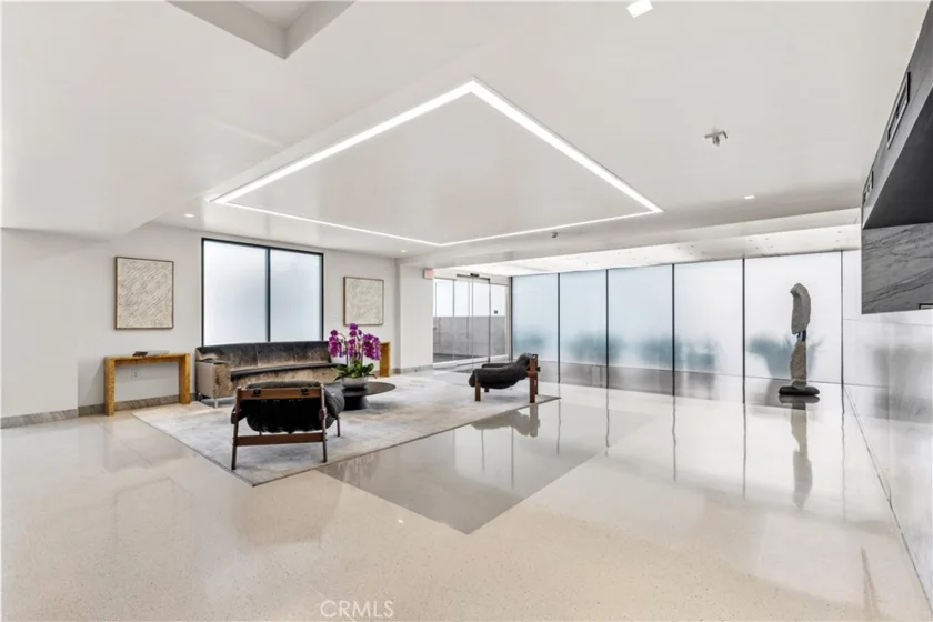 818 N Doheny #308 photo 1