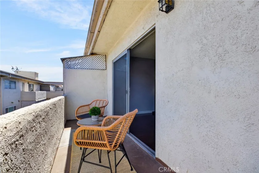 5412 Lindley Avenue #322 photo 20