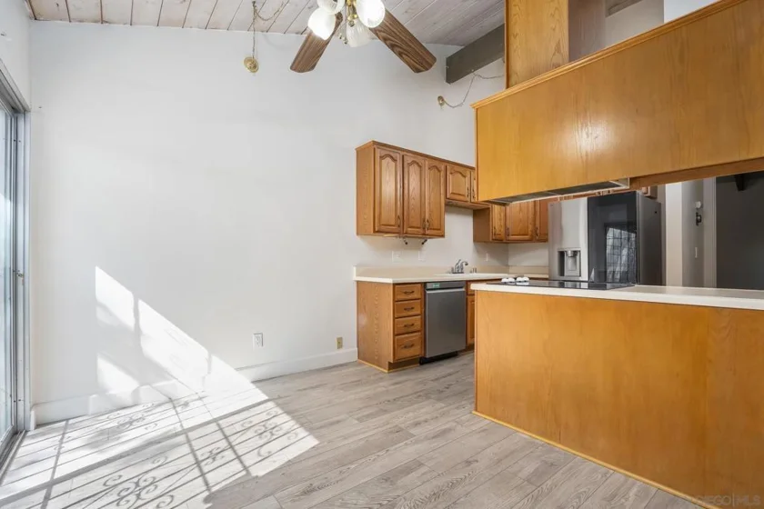 513 Shady Lane #B photo 16