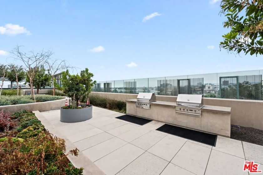 889 Francisco Street #3401 photo 61