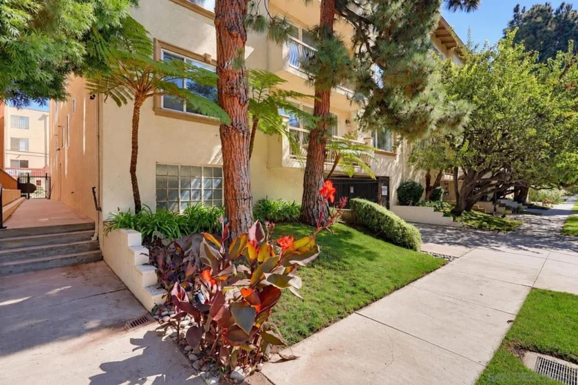 1520 Camden #106 photo 54
