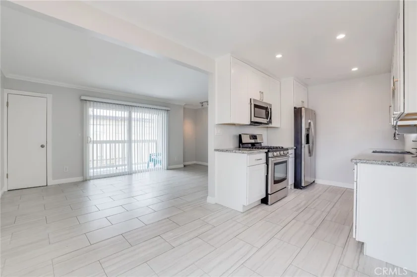 205 13th Street #D photo 16