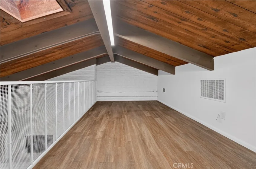 5068 Lakeview photo 36
