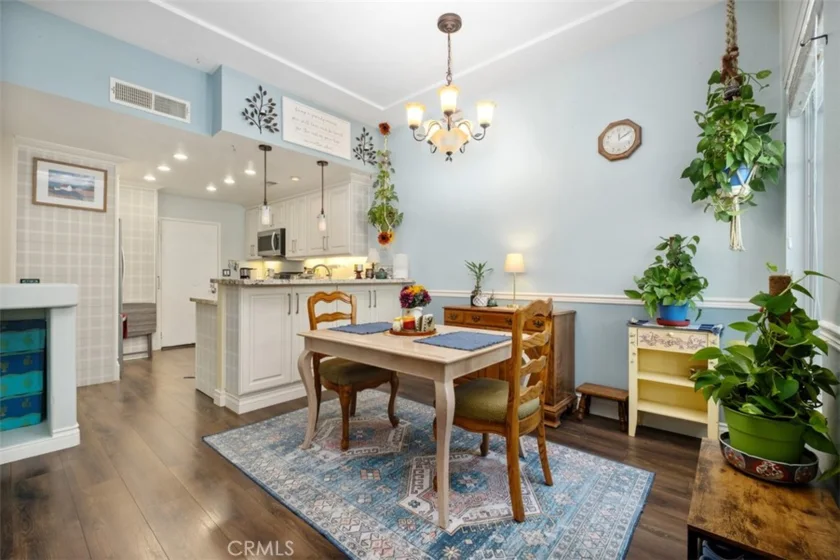 67 Carlsbad photo 4