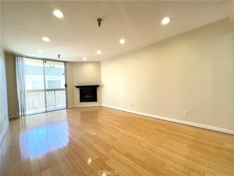 5143 Bakman Avenue #204 photo 1