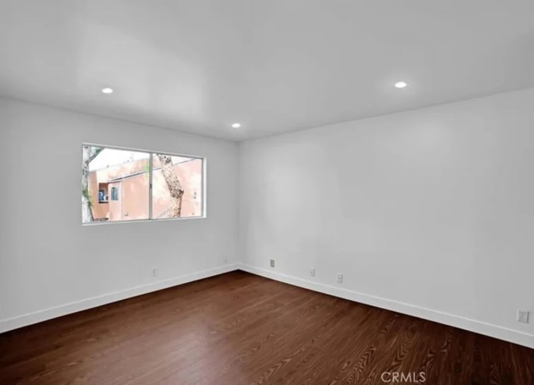 12601 Van Nuys #241 photo 8