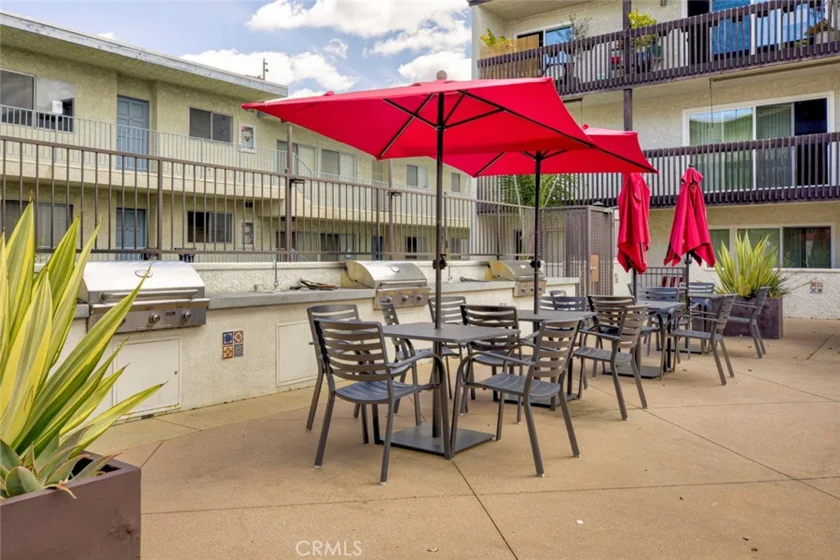 5334 Lindley Avenue #337 photo 9