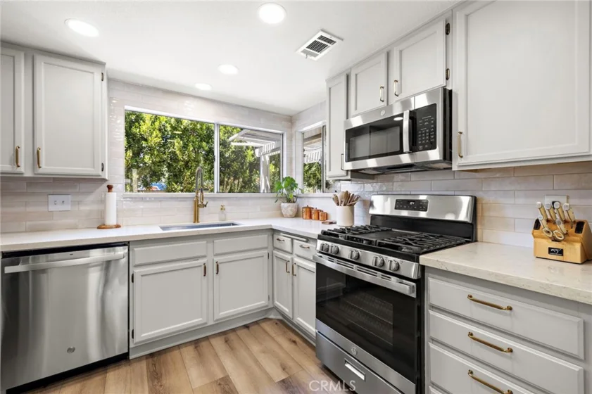 26961 Stonehaven photo 4