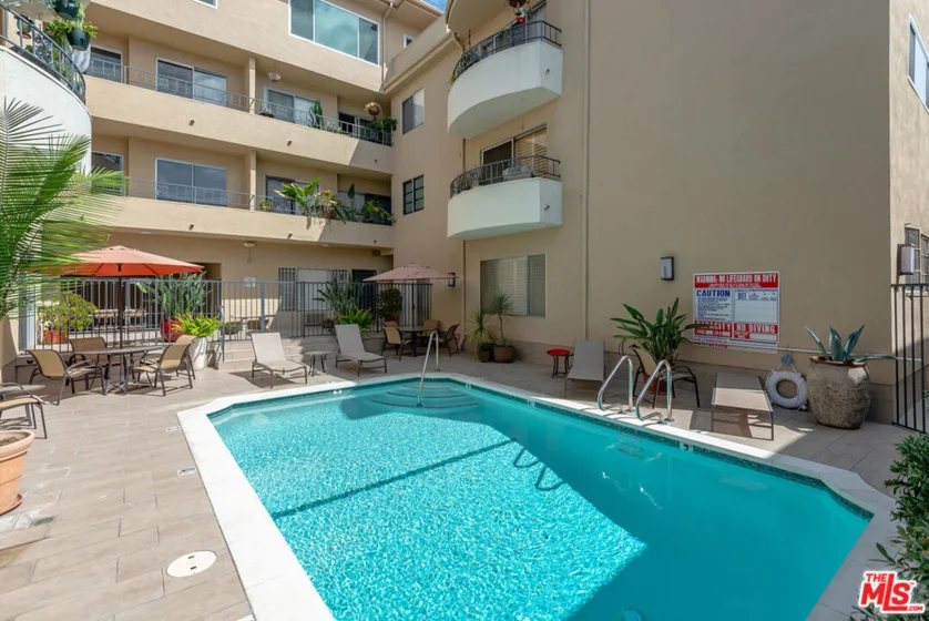 1221 N Kings Road #305 photo 20