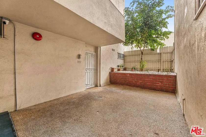 210 S La Fayette Park Place #314 photo 19