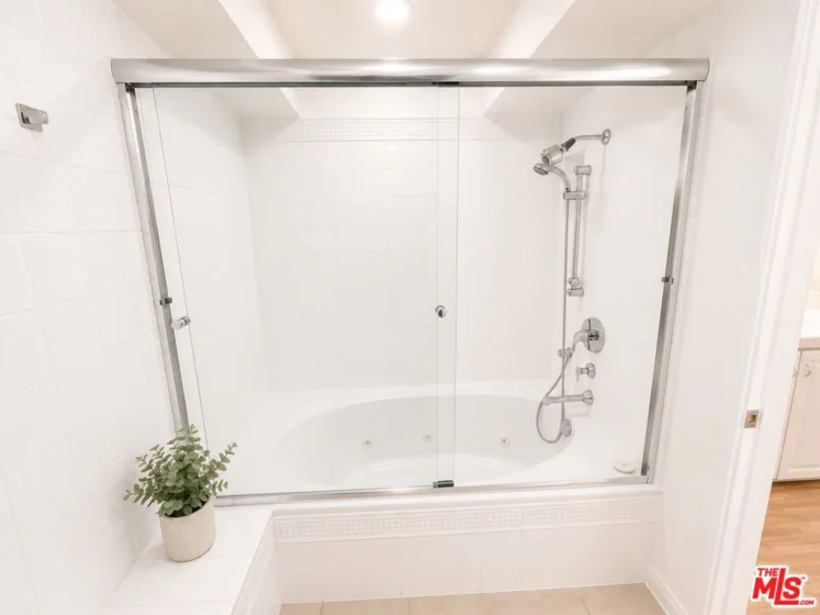 2301 S Beverly Glen Boulevard #107 photo 17