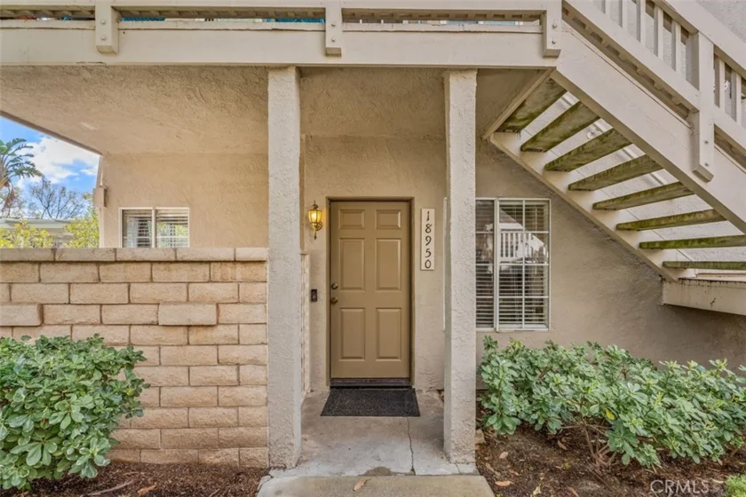 18950 Canyon View Drive photo 1