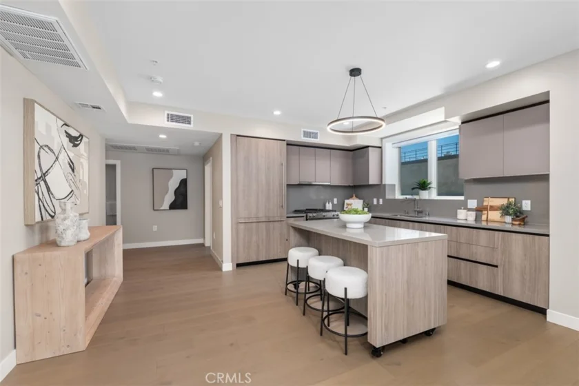 39 S Los Robles Avenue #6020 photo 7