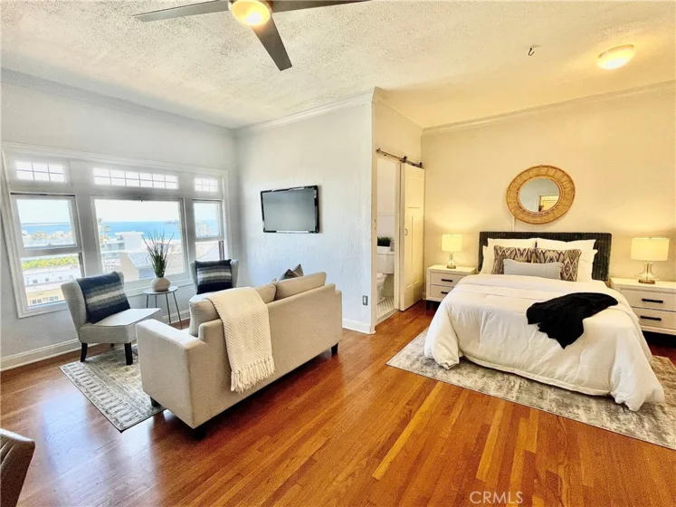 1030 E Ocean #703 photo 33
