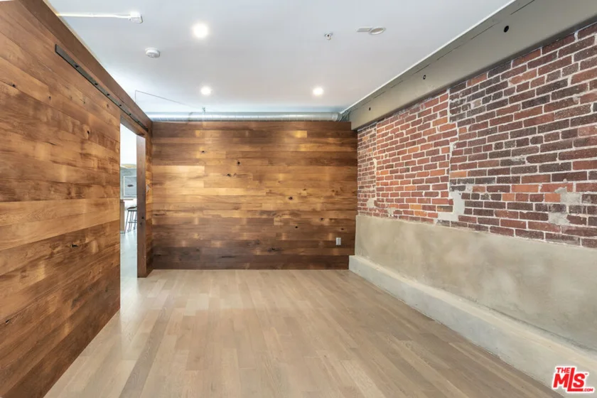 527 Molino Street #202 photo 12