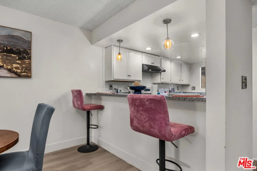 620 W Hyde Park Boulevard #111 photo 16